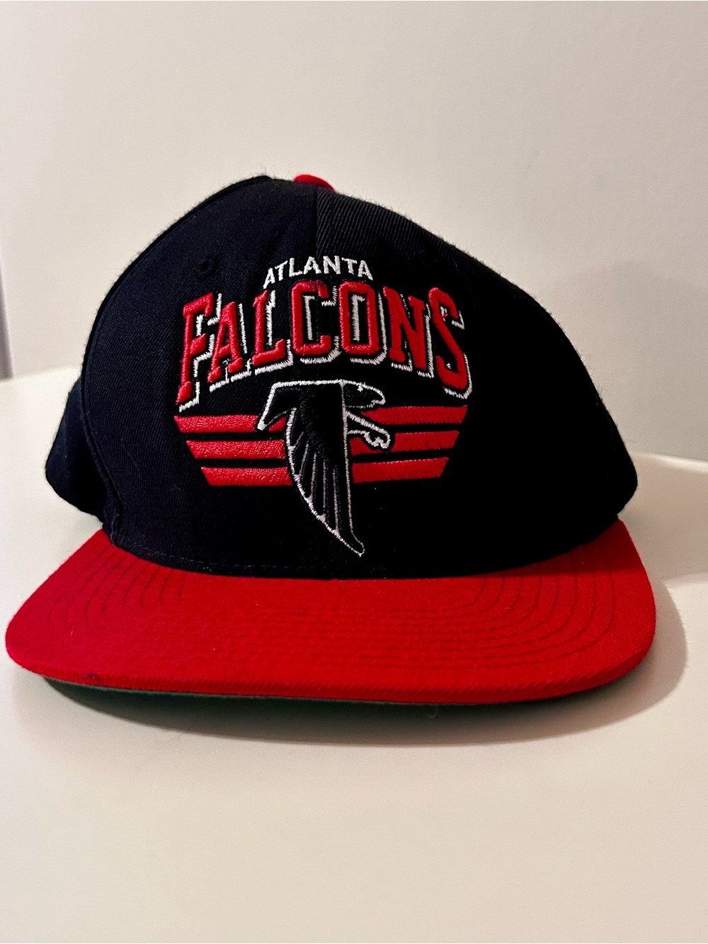 Mitchell & Ness Black and Red Embroidered Snapback Hat